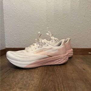Brooks Women's Launch Athletic Shoes - White and Pink